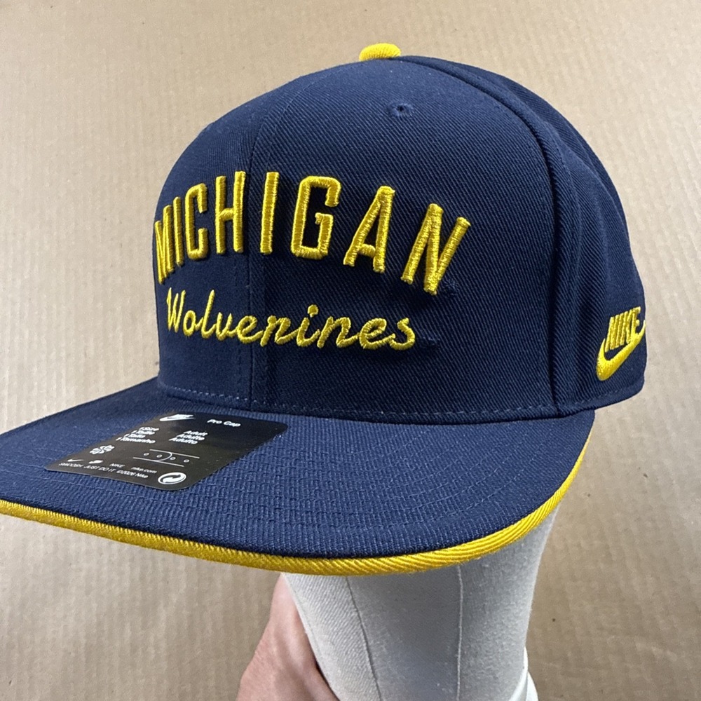 Nike Michigan Wolverines Legacy Strapback Hat Cap Blue Dri-Fit One Size,NWT